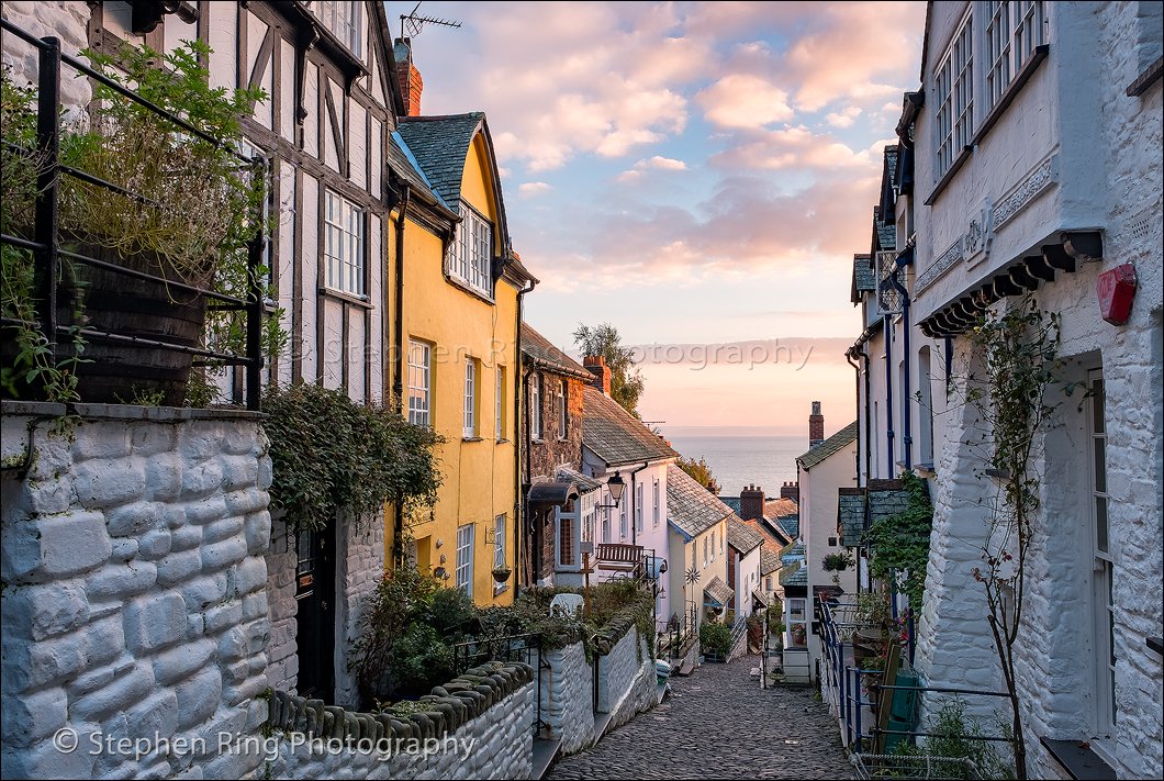 stephenringarte's tweet image. Good morning Clovelly @lovenorthdevon @explorethecoast @DevonLife @ClovellyVillage @GreatDevonDays #northdevon #clovelly #landscape