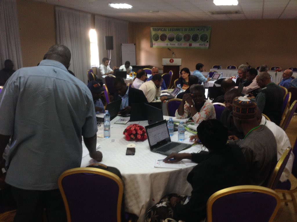 ICRISAT_HOPE's tweet photo. 20 minutes for each systems team to present a variety business case. Groups are arrange as Sorghum and millet of #Burkina, Sorghum of #Mali, Groundnut of #Tanzania and others. Day 3 of @tropicallegumes and #HOPEII #Annualmeeting2018 in #Uganda. @IITA_CGIAR @ICRISAT https://t.co/6g5HHNVAMD