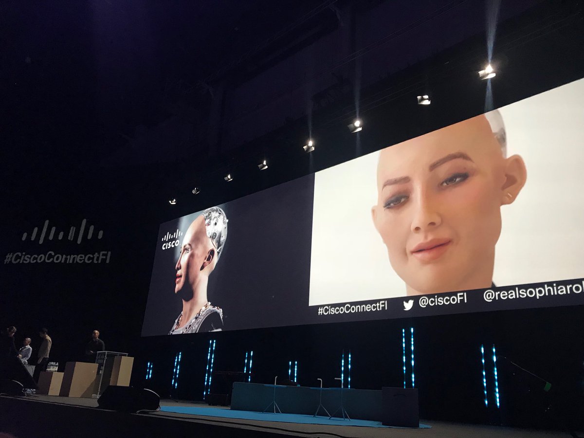 OlaviK's tweet image. Seuraavaksi lavalla @RealSophiaRobot #CiscoConnectFI
