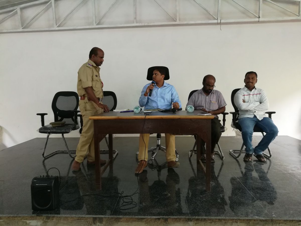NarayanpetSub's tweet photo. #Sub-Collector Narayanpet.
04-04-2018
Conducted meeting to all business holders along with legal metrology and food inspector at Sub-Collector Office Narayanpet. https://t.co/r8CydBboph