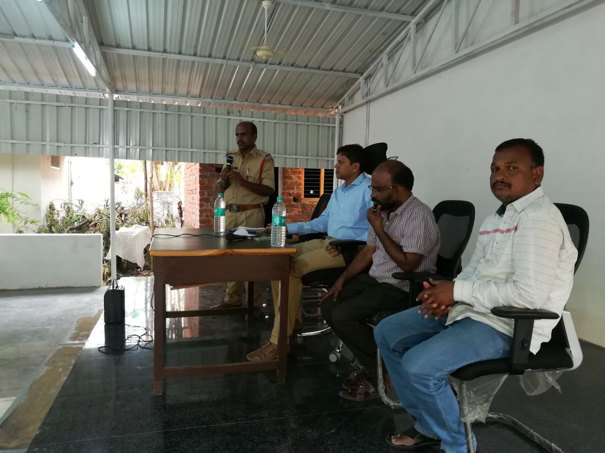 NarayanpetSub's tweet photo. #Sub-Collector Narayanpet.
04-04-2018
Conducted meeting to all business holders along with legal metrology and food inspector at Sub-Collector Office Narayanpet. https://t.co/r8CydBboph