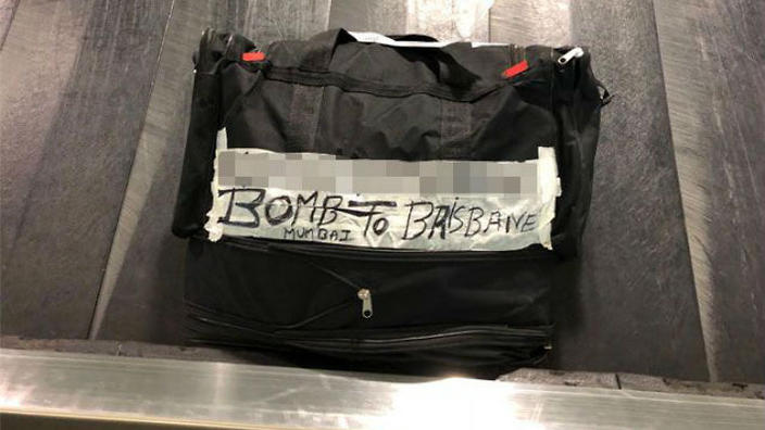 siobhanheanue's tweet image. So, this caused a bit of an issue at #Brisbane airport. Police cordoned off part of the terminal after this bag popped out on the luggage belt. The passenger was coming from Mumbai, formerly Bombay. 

Airport code: BOM. #CommonwealthGames2018