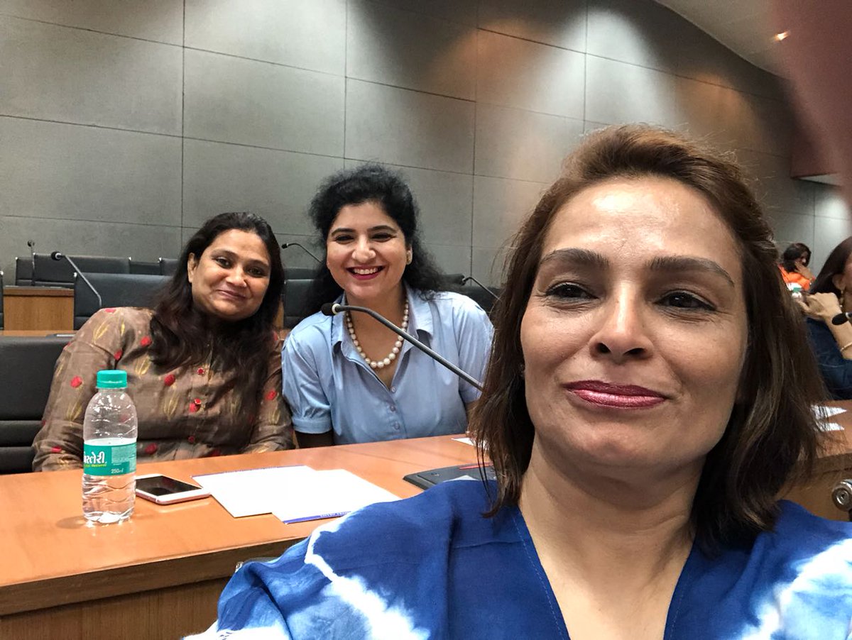 AlkaBatra1's tweet photo. #ChapterPresentation #FLODelhi #FLOEvent https://t.co/ViJHRv4ayL