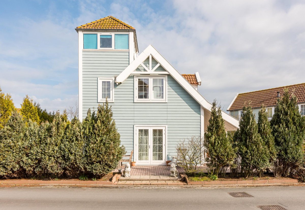 Helm&HeusMakelaars tweet media