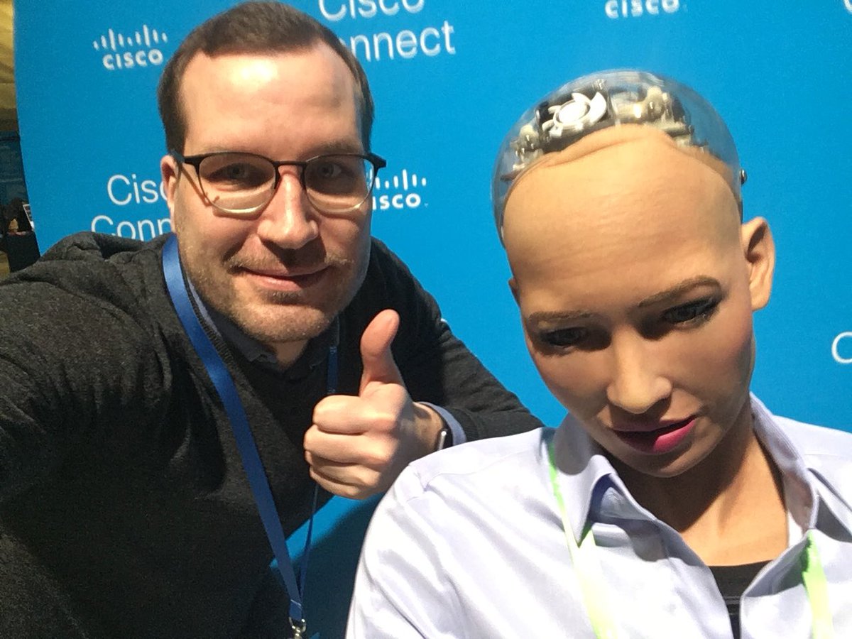 Tomius79's tweet image. With @RealSophiaRobot #CiscoConnectFI 😂