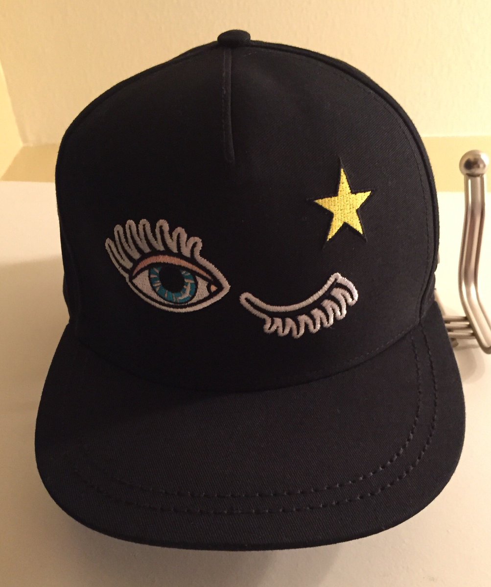 Chevsler's tweet photo. ☀#LimitedEdition☀#PhilippPlein #Womens #Cap #HardcoreGirl #Eye 👄 #Lips #Lash⭐️#Star https://t.co/gTekwlW99Z https://t.co/kuymQgP0XC