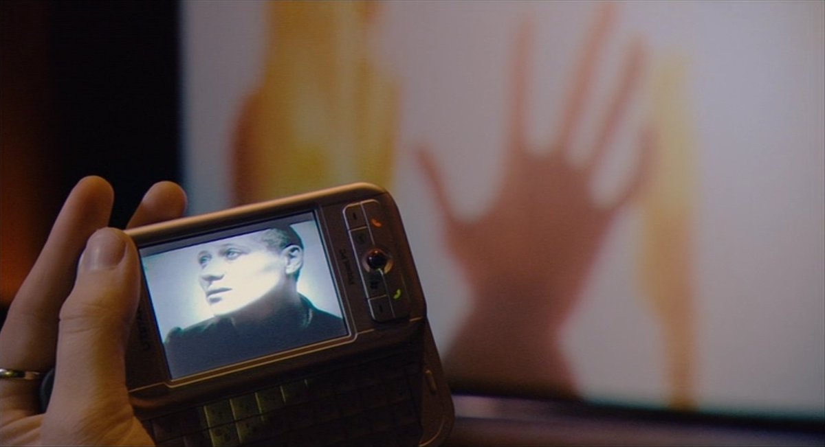 <그들 각자의 영화관>(2007) 중 아홉 번째, 아톰 에고이안, <동시상영 세 편> 속 스크린 *인용된 영화는 <비브르 사 비>(장 뤽 고다르, 1962), 자신의...