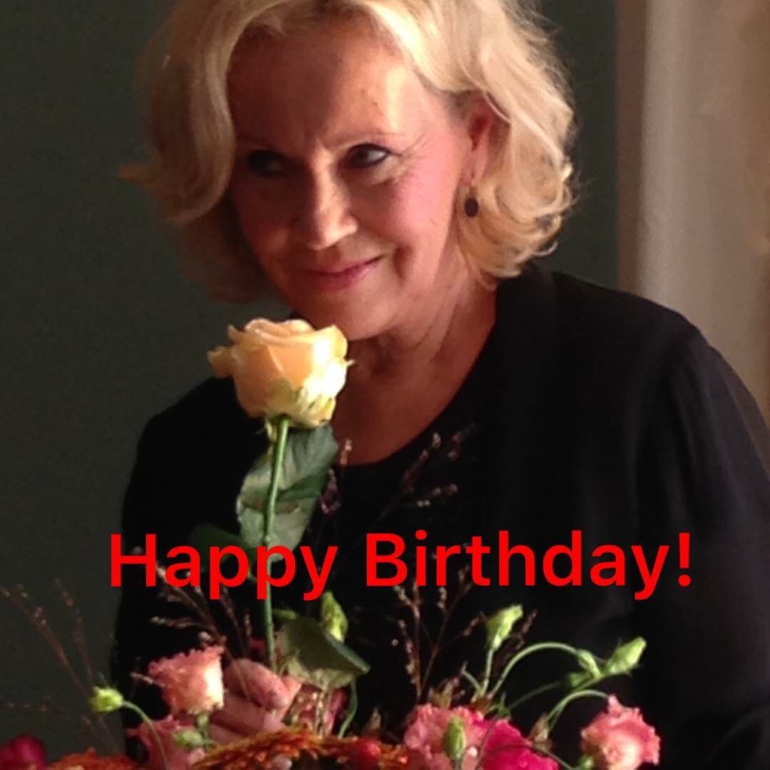 officialabbafan's tweet photo. Happy Birthday Agnetha!

#agnethafältskog #agnethafaltskog #birthday #abba #abbafanclub #officialabbafanclub https://t.co/FDPhyTLSfP