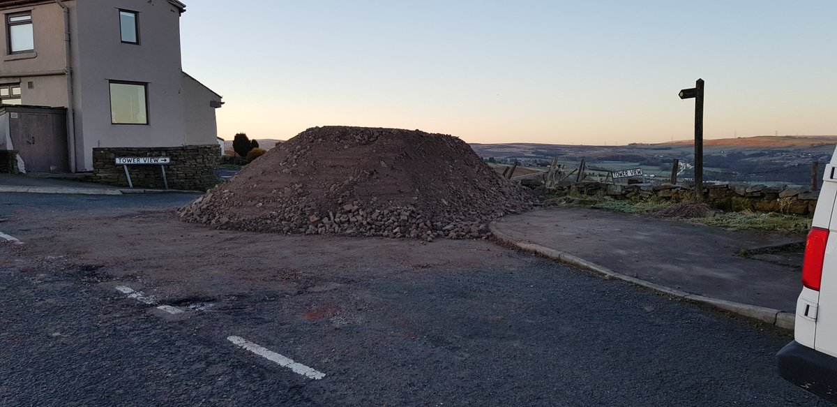 86_jch's tweet photo. @HyndburnCouncil this has been tipped obstructing the entrance to Tower View, Belthorn. It's from a farm near by. Getting in and out is a struggle and the bin lorry certainly won't be able to pass. https://t.co/AobianfLAN