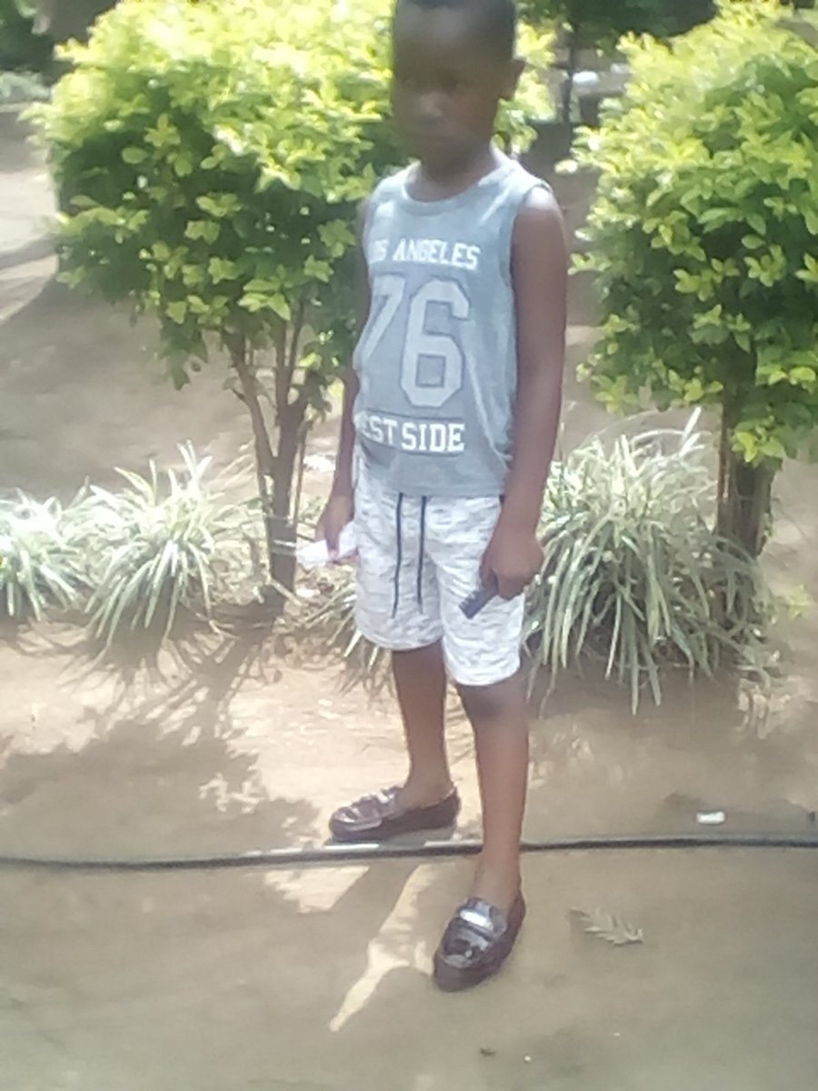 TintswaloMath12's tweet photo. My lovely brother https://t.co/dtCpzeqLqg