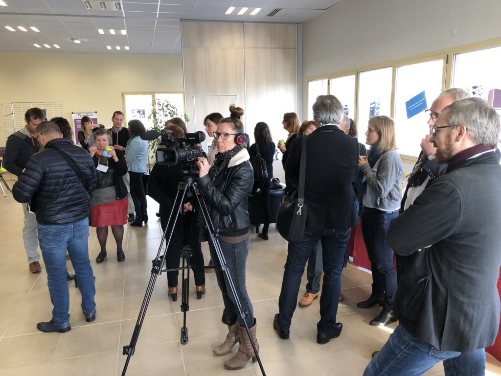 RichardSpinosa's tweet photo. C’est parti pour une session itinérante du lab Pôle emploi paca « Tous compétents, tous acteurs pour l’#emploi » organisée avec @DLVAgglo cc @poleemploi_LAB #LabPE #openinnovation https://t.co/5EOdDh4L3z