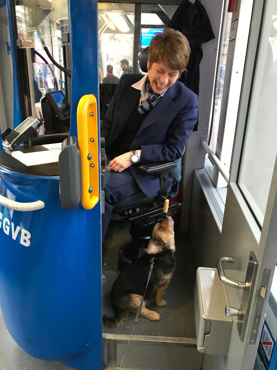 rickcoolegem's tweet photo. #GVB #GVB_klanten #tram14 Een medewerkster om te koesteren (en dan bedoel ik niet de hond, maar Karina). Dank voor het leuke gesprek en aangename rit. Hopelijk tot een volgende keer. https://t.co/Ecp7r2dcxz