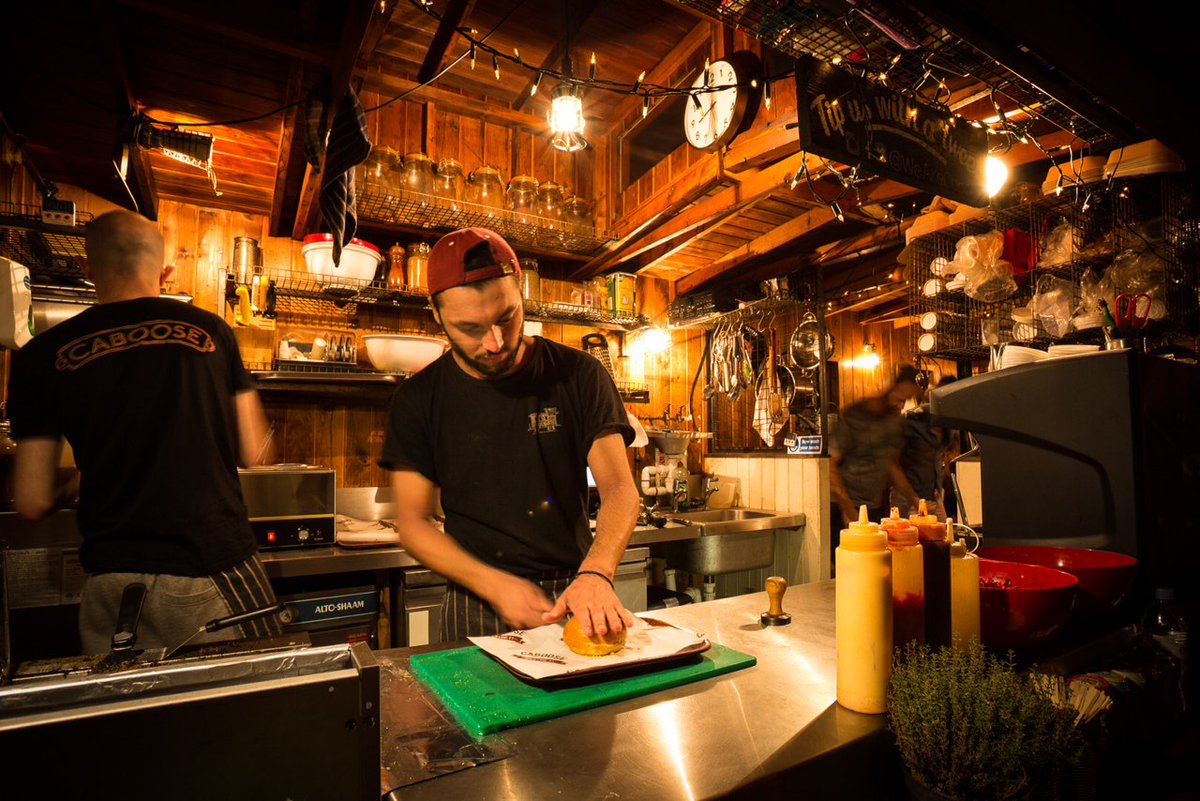 Bookatable's tweet image. Win a night at @wearecaboose for up to 13 people:  bit.ly/CabooseCompeti…