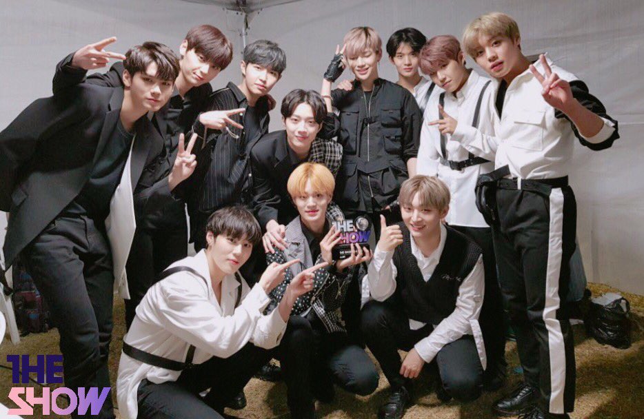 theshow_offcl's tweet photo. 낰낰!! 143회 #더쇼초이스 #WannaOne 의 단체 사진이 도착했습니당~(*≧∀≦*)👍  더쇼초이스 수상을 진심으로 축하드립니다!!🤗 #BOOMERANG #워너원 #더쇼 #THESHOW @WannaOne_twt https://t.co/8P9xDH5lXE