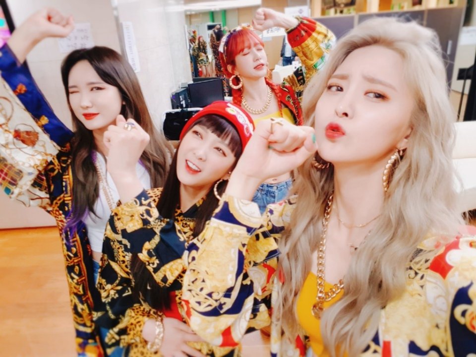 кто на обложке группы onni corporation. Korea party does me joy. Korea party. группа the party корейская. Korea party.