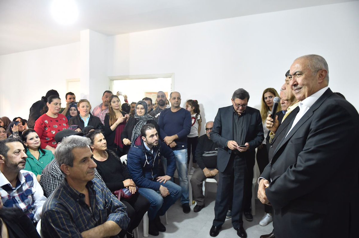 fmakhzoumi's tweet photo. متابعةً للقاءاتنا التي التي لا تنقطع مع المواطنين، عقدنا إجتماعًا في أهلنا في منطقة الشيّاح للإستماع إليهم ولمناقشة برنامجنا الإنتخابي وعقدنا مع المواطنين.
#لبنان_حرزان https://t.co/YiYpVEj6ab