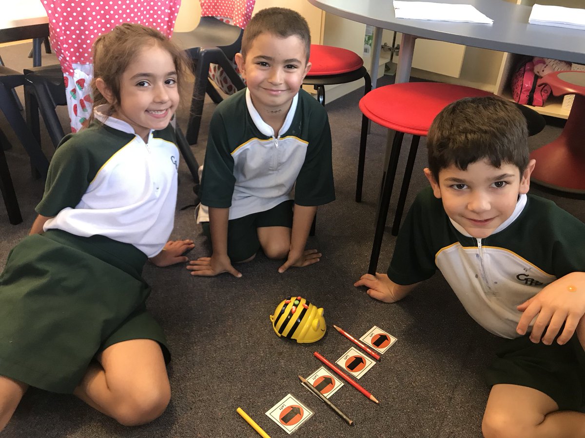 Today 1 Dance were using coding and Bee Bots to understand their left ⬅️ and right ➡️. <a href="/PsCondell/">CondellParkPS</a>