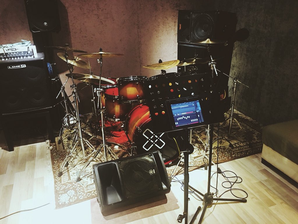 #crosssound  ailemizin yeni üyesiyle tanışın #yamahamsr400  #msr400 
#vox  #stüdyocross #yenişarkı