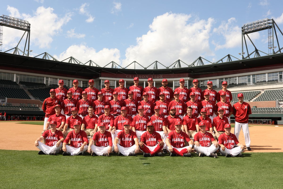 Crimsontide_FC's tweet photo. Your 2018 @AlabamaBSB team 📸!

#RollTide
@TheAlabamaBand
@AlabamaFTBL
#BuiltByBama 
#RollTide 
@bamasports 
@UA_Athletics
@rolltidebmz
@247Sports.
@BamaGymnastics
@BamaNorCal 
@AlabamaOnScout 
@BamaRollTideNet https://t.co/YOyI0mS6yL