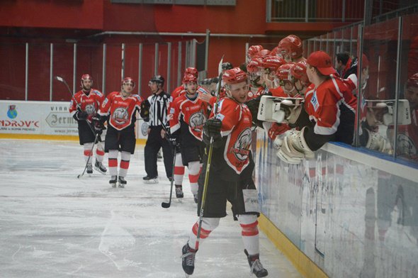 HD_Jesenice's tweet photo. Ne damo se!!!
https://t.co/CKV7MlMrTR
#EBYSL https://t.co/sCiKSYhB99