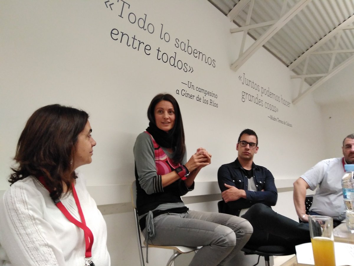 Ana_ArandaCeli's tweet photo. "Poner la mirada en lo que uno quiere conseguir para poder llegar a ello" nos lo cuenta María José Pueyo en @lacolaboradora #cafeCo  https://t.co/eUaFdUOpEi https://t.co/NzBUqZ5rRH