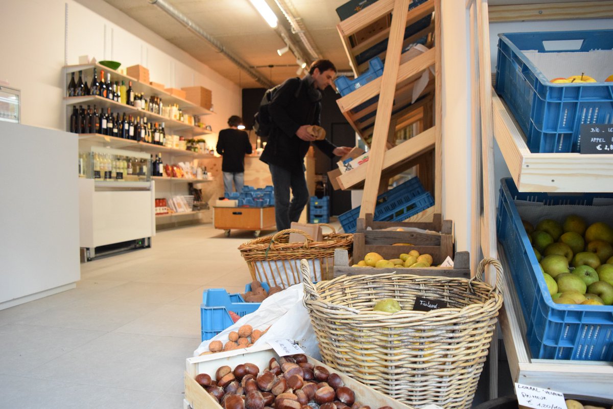From one of the highest amount of veggie eateries per amount of citizens  to all kinds of sustainable community initiatives, 5 reasons why Ghent is one of Europe's most sustainable cities. goodgoal.org/2018/03/30/5-r… #gent #ghent #sustainablecities #sustainability #sustainabletravel