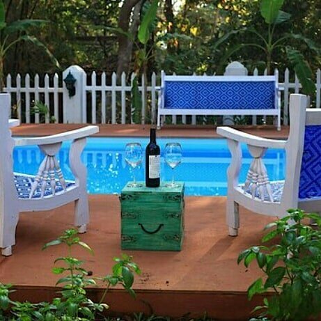 Bungloguru_'s tweet photo. This upcoming vacation book an exquisite private pool 3bhk luxury villa and look forward to an amazing break. 
Details https://t.co/1ccyH0fxWm
#privatepoolvillagoa #bungloguru  #summervacation #poolvilla #bungalowonrent #villagoa #villaonrent https://t.co/qylQheu6ss