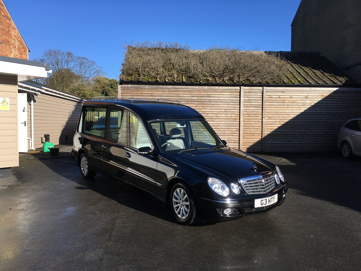 Hartleys_GE's tweet photo. A lovely spring morning in #Wetherby today. Perfect for giving the #hearse a good clean after yesterday’s rain. https://t.co/xWyBt3ZthV