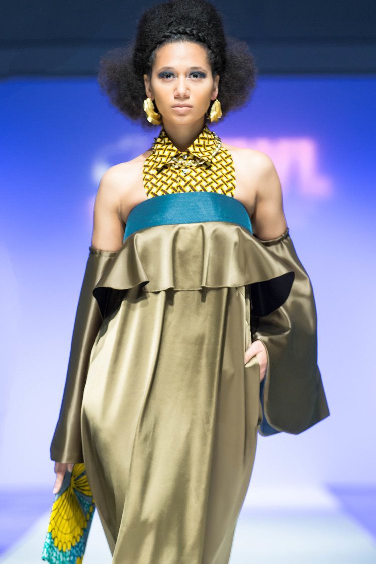 africafwl's tweet photo. #ThrowbackThursday with one of my favourite collections of #AFWL2016.  @Soboye_Boutique featuring #JenniferAima #Charli and #GayleNgozee

Designers!  We still want you on our #AFWL2018 catwalks!  Sign up today!

@jenniferaima @gaylengozee https://t.co/WK5qNXNTOk