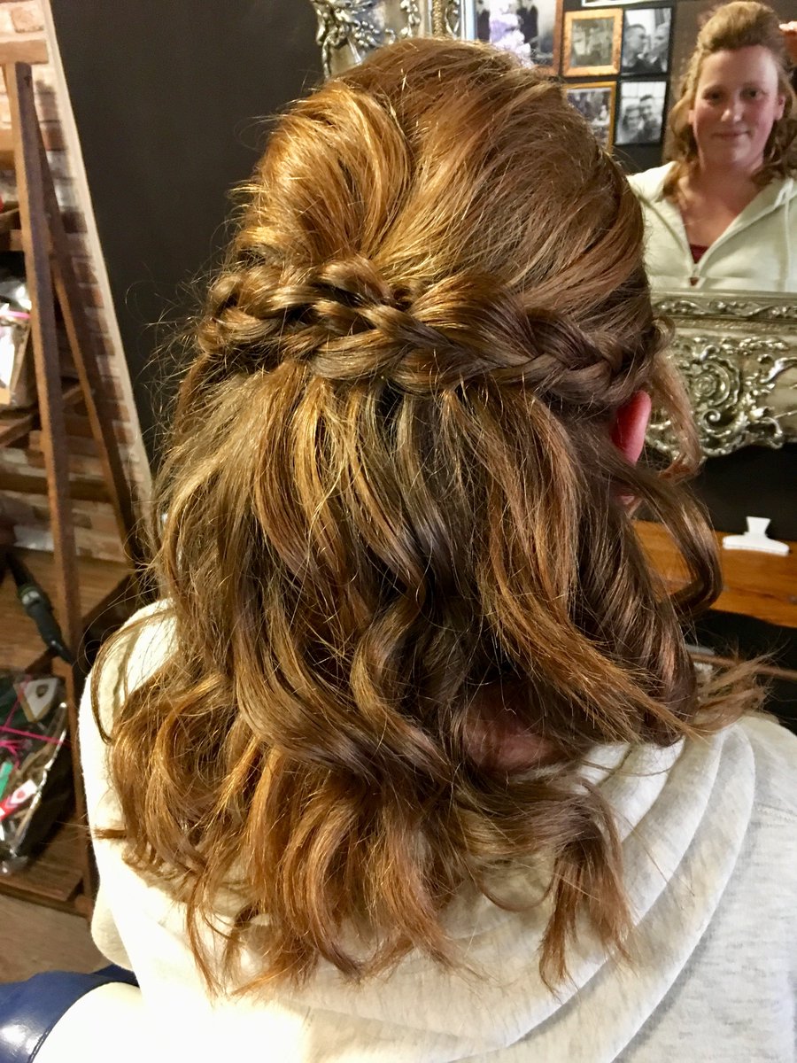 dicethebarber's tweet photo. Book in for your wedding/party hairstyle today! Call 01592890805 https://t.co/KHj9rRL4IF
