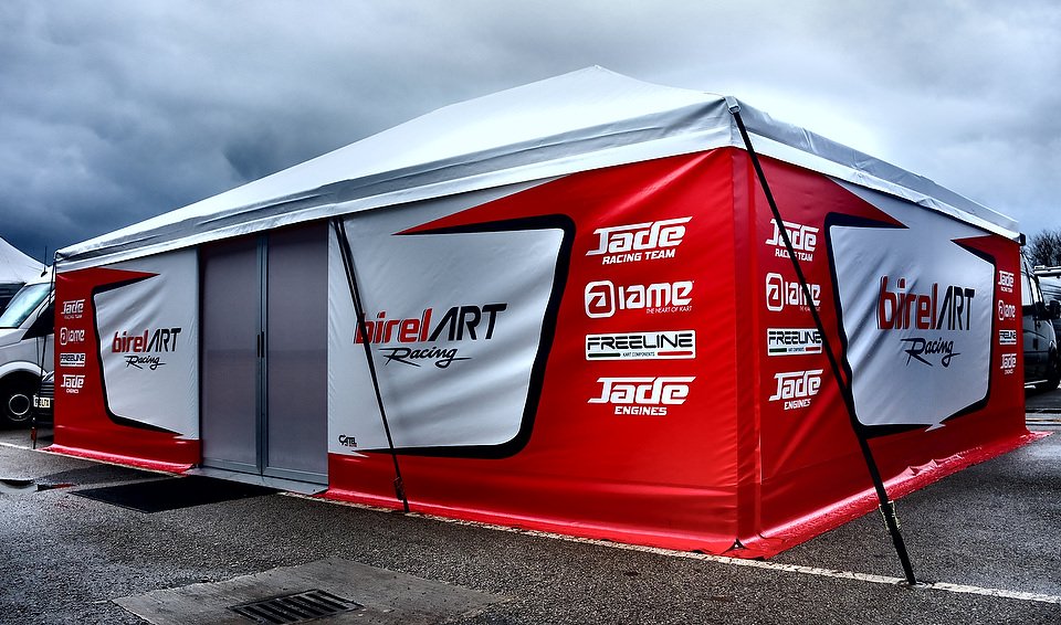 jade_racing2018's tweet photo. The Race Team will be at 2 separate venues this weekend Scott will be at PFI for Round 1 of Super One, while Mark will be taking 7 BirelArt/JadeTKM karts to Clay Pigeon in preparation for their upcoming Super One Round @jade_racing2018 #JadeEngines@BirelART #NOVICETOWORLDCHAMPION https://t.co/f8DQtSCI0q