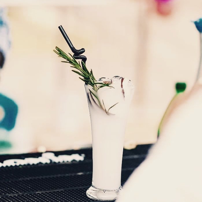 Willsmix1's tweet photo. Willsmix Willsmix01 Willsmix1 at your service #willsmix #willsmith #event #ghevent #cocktailsgh #ghfood #ghana #gh #ghwedey #mixology #mixologist #cocktails #mecation #ghkitchens 0554085335 https://t.co/hUCxJ9baKI