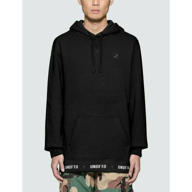 Saya menjual JAKET SWEATE... seharga Rp155.000. Dapatkan produk ini hanya di Shopee! shopee.co.id/pennywoodstore… #ShopeeID