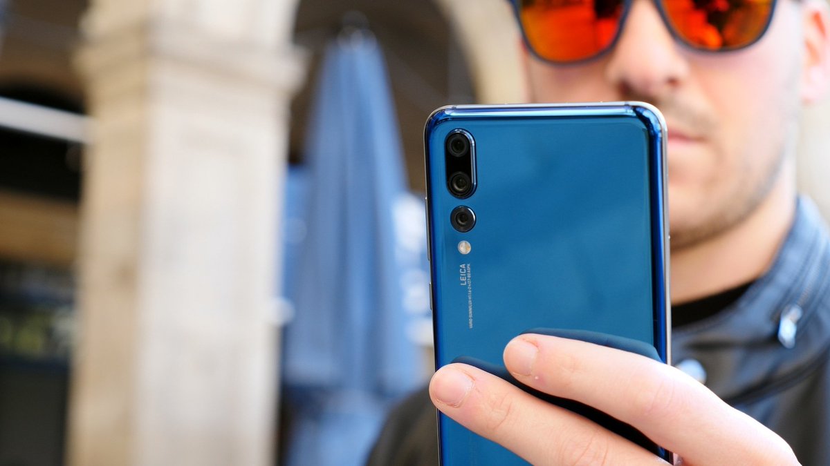 TopesdGama's tweet photo. Ya ha llegado la review del @HuaweiMobileESP P20 Pro y no te la puedes perder: https://t.co/04cJOkrQOa https://t.co/QZzp3MlgU8