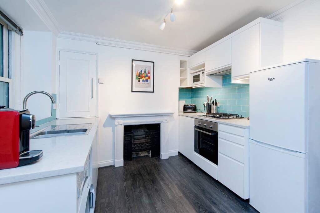 BathSpaLets's tweet photo. We've got some absolutely delightful Holiday Apartments, Contact us for more information! #MyFeelGoodBath #VisitBath #IgersBath #BathSpa #CityOfBath #VisitEngland #LoveGreatBritain #BathUK #BathStreet #BathStone #SwIsBest #BathHoliday #HolidayLetsUk #HolidayLets #Tourist https://t.co/HtVfAOSN5r