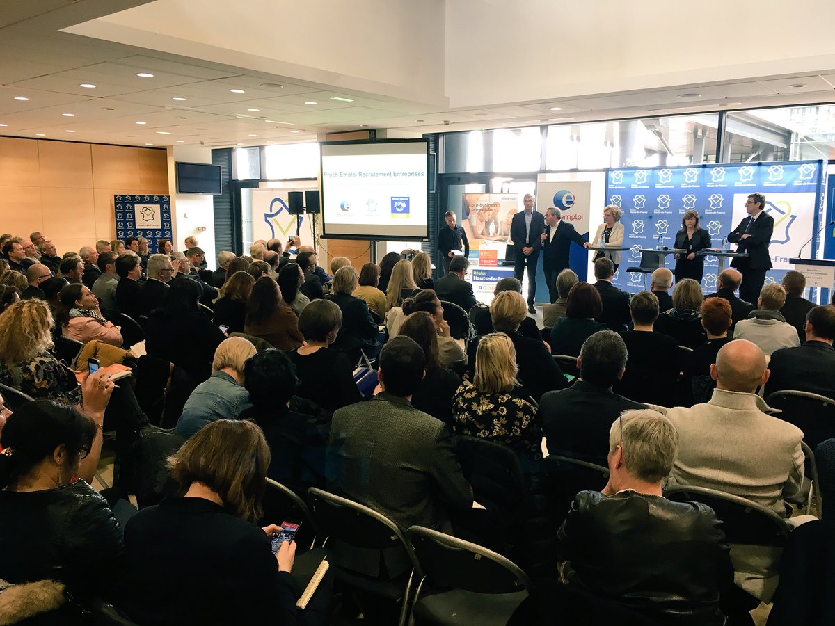 La Région #hautsdefrance innove pour l’#emploi. Création de Proch’Emploi Recrutement Entreprises avec @poleemploi_HDF pour accompagner les entreprises qui ont du mal à recruter. #ProchEmploi
<a href="/xavierbertrand/">Xavier Bertrand</a> <a href="/murielpenicaud/">Muriel Pénicaud</a> <a href="/LamblinPhilippe/">Philippe Lamblin</a>