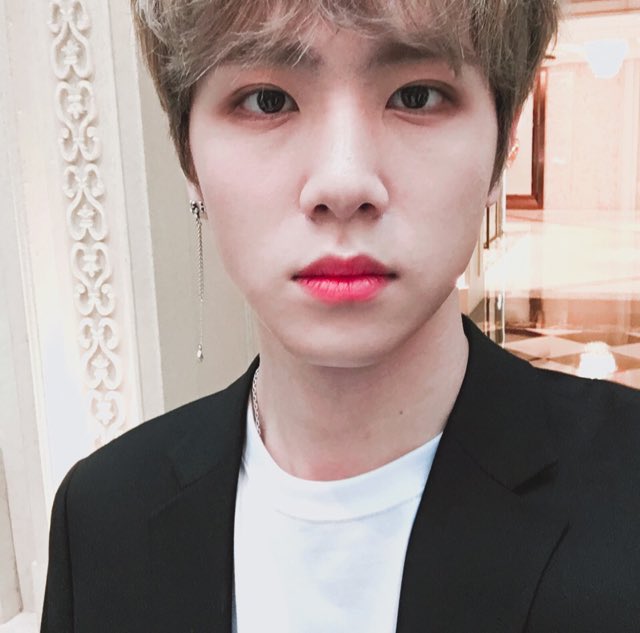 JBJtwt787's tweet photo. [#김동한😬] 삉 https://t.co/36ND6bne7A