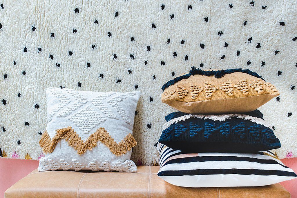 Today on the blog I'm sharing an interview with a lovely local lady who has a small business selling "beautiful travelled objects" for the home. I urge you to check out <a href="/wanderwares/">wanderlustwaresuk</a> particularly if you liked the Global Nomad trend I wrote about last week. buff.ly/2q6zEzq