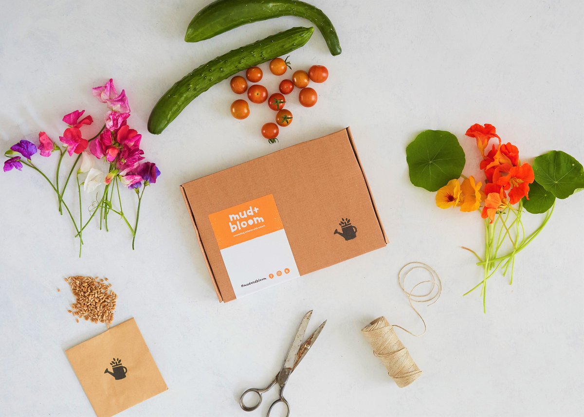 ethannevelyn's tweet photo. 5 ALTERNATIVE EASTER GIFT GUIDE BOXES FOR KIDS https://t.co/bDRX31ZVZE @MudandBloom @ourlittleglobe @toucanbox @mistermakerclub @EtsyUK
#Easter #EasterBoxes #eastergift #EasterGiftGuide #ArtandCrafts #make #Crafts #KidsCrafts #kidsart #ExplorerKids https://t.co/bOsH0rR25N