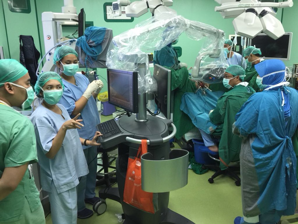 kuncoro202's tweet photo. Novodac SPY fluorescence for assessing bulbospongiofibrotic in urethral reconstructive surgery. #GURS #MCUE #inagurs https://t.co/2ekp1SycKF