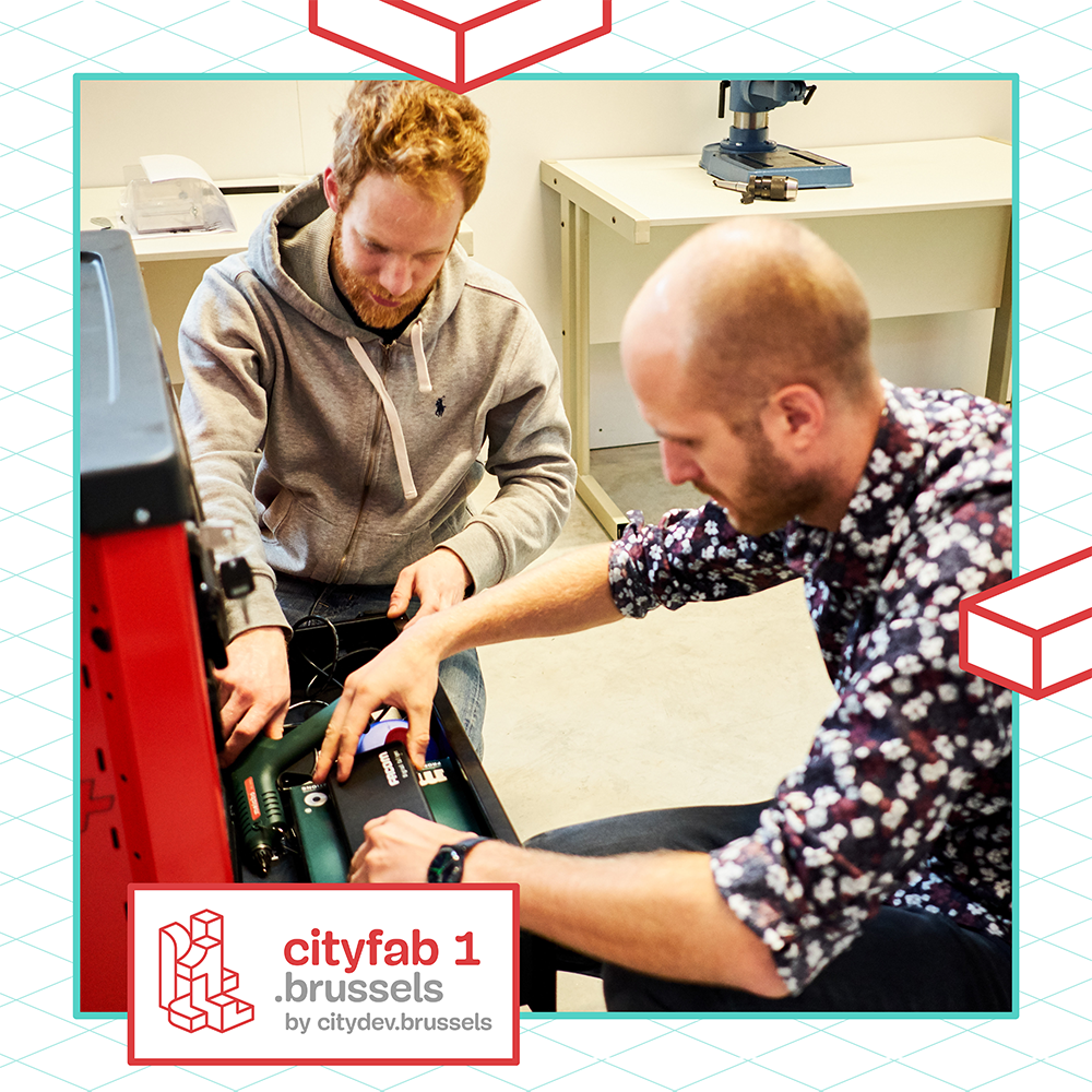💡 Cityfab 1, c’est un atelier de fabrication numérique, mais pas que…

C’est aussi et surtout un lieu de partage où chacun peut échanger autour des nouvelles techniques de production pour donner vie à des projets innovants 🤝