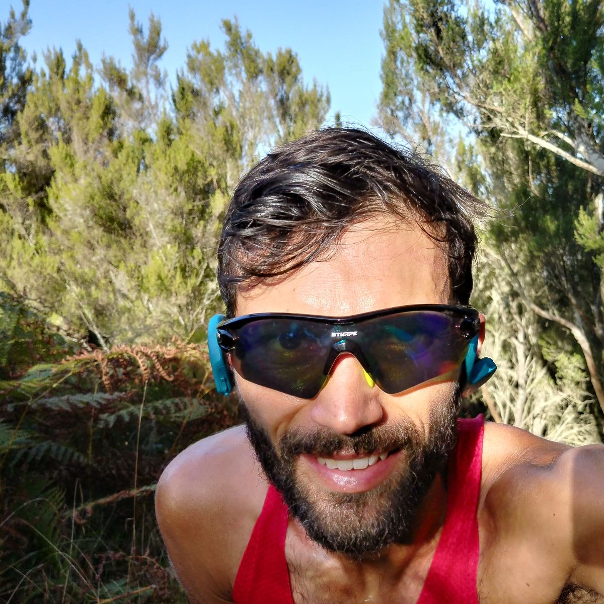 Styrpe_Sol's tweet photo. Fotón de nuestro amigo @efrensegundo disfrutando de la maravillosa  naturaleza #Canaria con sus #STYRPE sty 07.
😎🌞🏃🎾🚵🏔
Lentes espejo ✔ Puente nasal regulable ✔ 100% UV ✔ Lentes  antivaho ✔ Visión panorámica ✔
👉https://t.co/A99rCEW120
**********
#gafasstyrpe #seeiswin https://t.co/xL0U2zyMaO