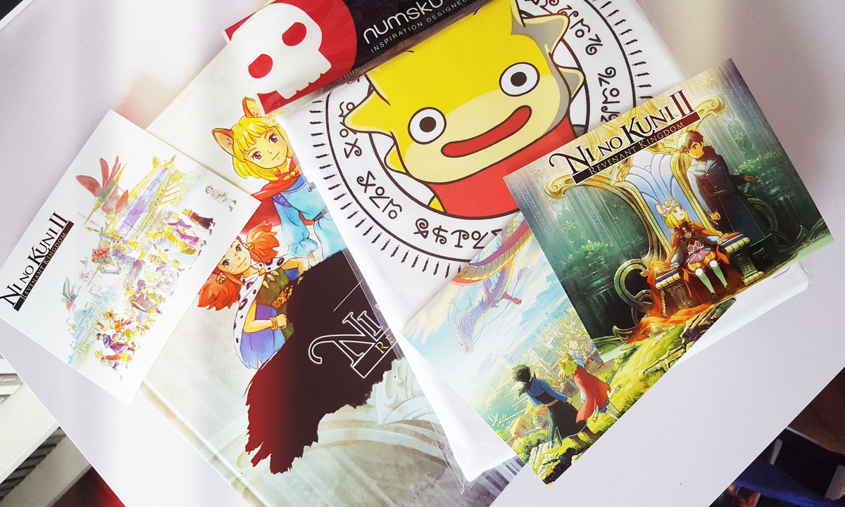 EllexMay's tweet photo. Wheyyy my top arrived, I love it! #ninokuni2 #loftyninokuni2 #gaming #collectorsedition #kingsedition https://t.co/t5mxaPa7P1