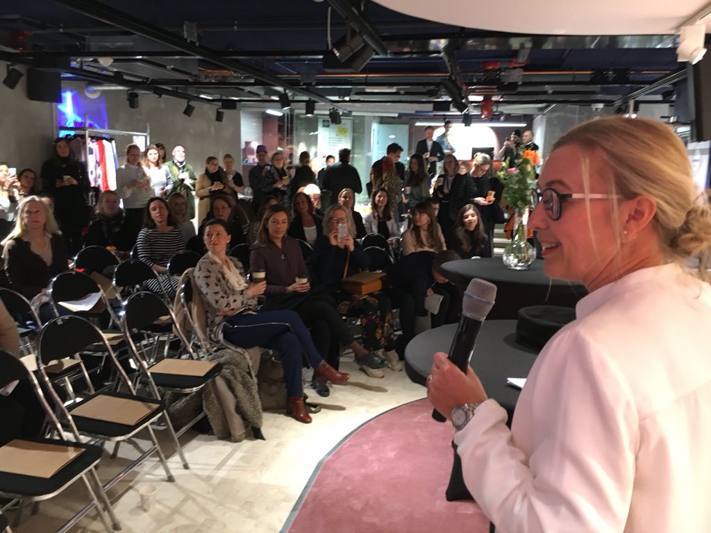 Handeln står inför sitt största skifte på väldigt länge. The lobby är ett sätt att vara relevanta inför våra kunder och deras kunder - konsumenterna. The lobby är inget projekt vi prickar av.  Det är nu resan börjar, säger Annelie Gullström affärsutvecklingschef AMF Fastigheter.