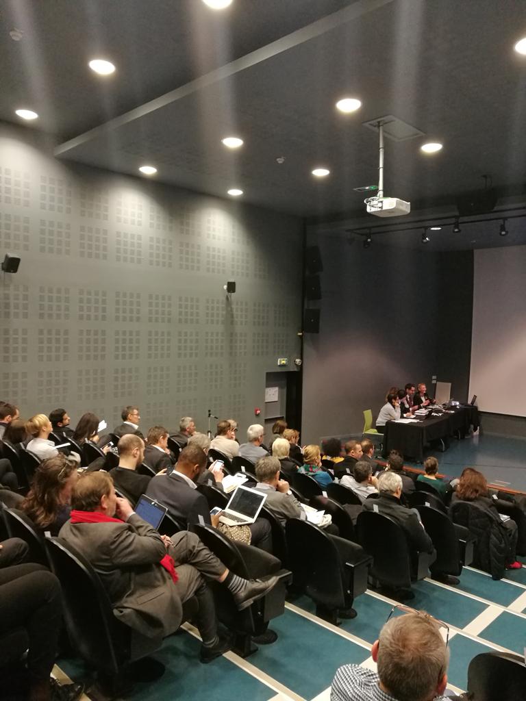 MeauxTive's tweet photo. C'est la fin des présentations @Univcamp. Retrouvez nous à l'Ifis en salle 214 pour en savoir plus sur le projet #univcamp #univcamp2018 #tipi2018 #upem @upemlv @MITICUPEM @MIPIUPEM https://t.co/1cI7msg7Z1
