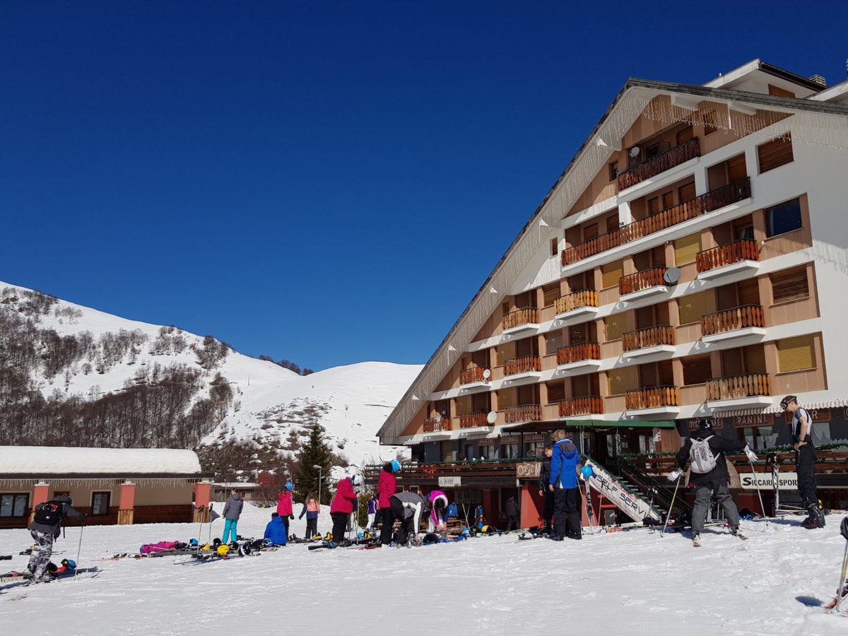 Prospect_Ski's tweet photo. Some of this morning’s highlights from a sunny Artesina. #prospectski https://t.co/v1mNY37rzc