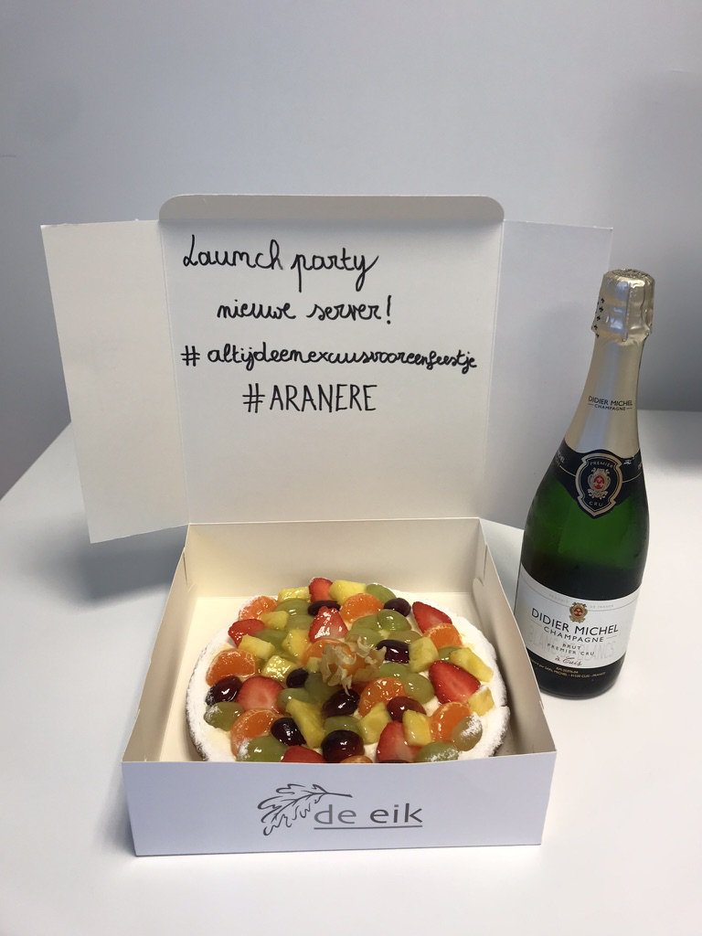 Launch party nieuwe server! 😁 #altijdeenexcuusvooreenfeestje #aranere #welcometothefamily #happythursday