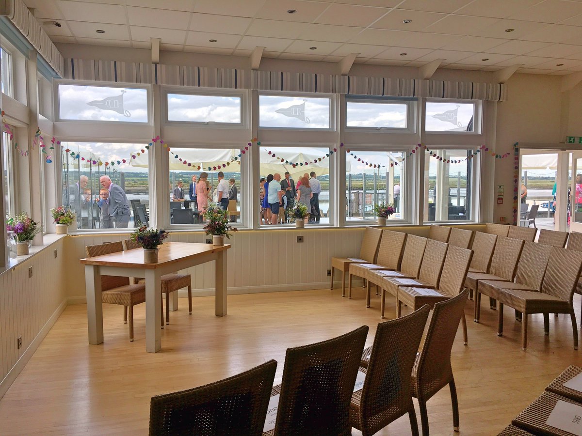 Brandy_Hole's tweet photo. Are you still searching for your #dreamweddingvenue? If so, come along to #BrandyHole's #OpenEvening TOMORROW (4pm-9pm). #FREE bubbly on arrival + #giveaways to every couple that books their special day at Brandy Hole. Venue styling by @rockthedaywed https://t.co/BNIyu3Zbp0