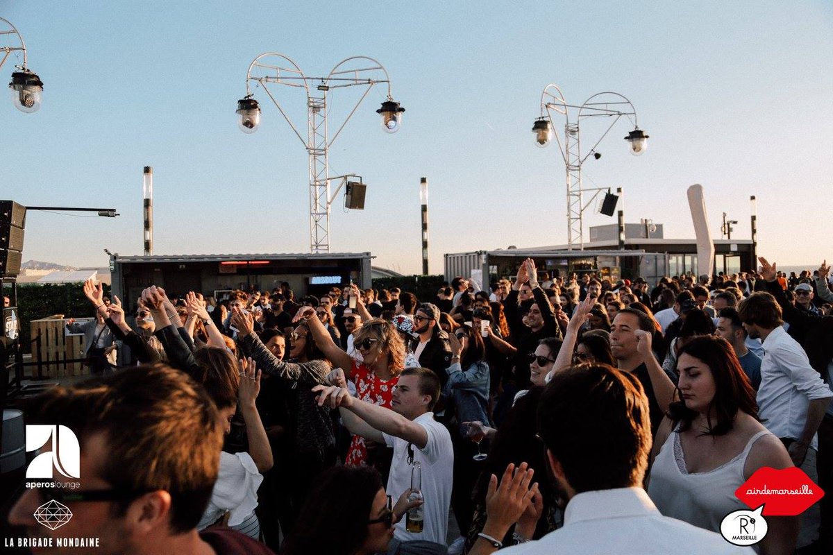 ARE YOU READY FOR THIS ? 💥

Retrouvez <a href="/lbmondaine/">La Brigade Mondaine</a> et <a href="/AperosLounge/">Les Apéros Lounge</a> ce Vendredi 6 &amp; Samedi 7 Avril sous le soleil du <a href="/R2marseille/">R2 l Le Rooftop des Terrasses</a>  au  <a href="/LesTDP/">Terrasses du Port</a> à partir de 19h ! 

Prévoyez de passer un week-end plus que festif ☀️
bit.ly/R2OPENCEWEEK
#APEROSLOUNGE #LABRIGADEMONDAINE #R2