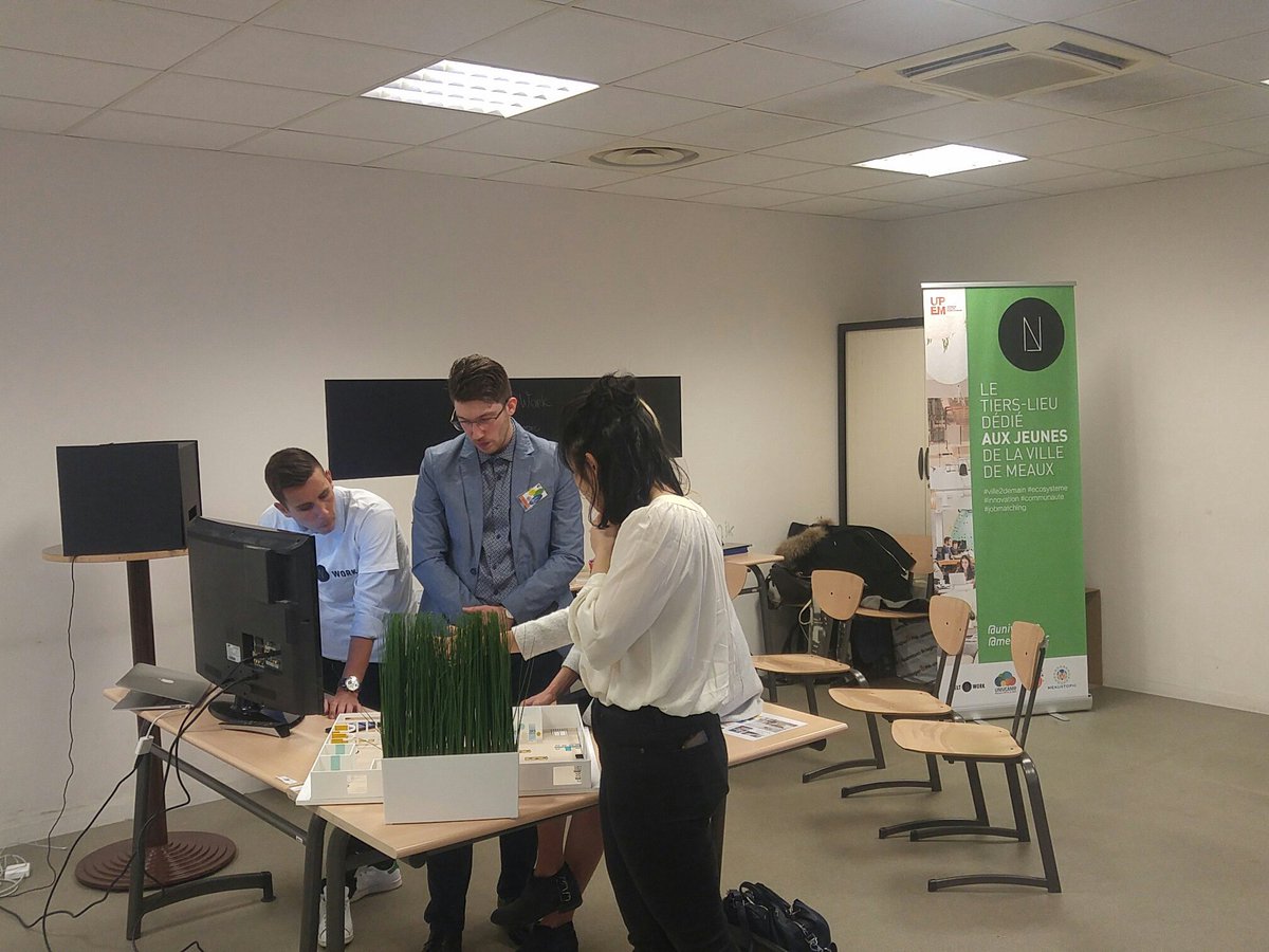 Meauxtopic77's tweet photo. On vous attend pour vous partager notre projet de tiers lieu dédié aux jeune de la ville de #Meaux  !#univcamp2018  #univcamp  @MIPIUPEM @MITICUPEM https://t.co/DJYp29QodF